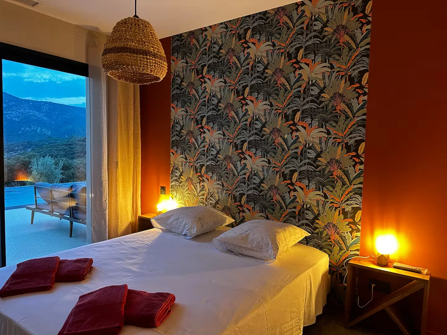 Suite tropicale en soirée